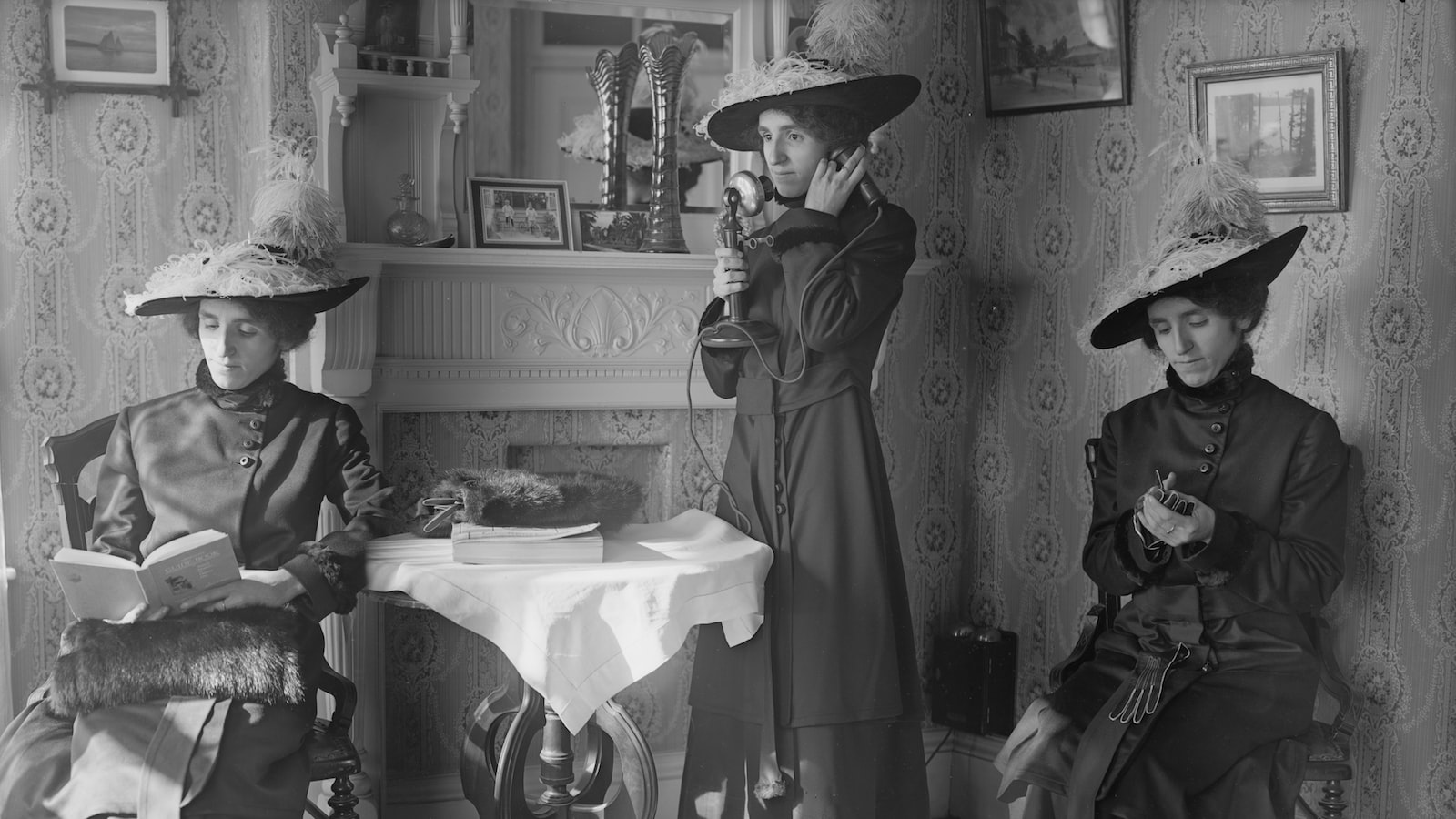 Navigating Dissertations and Theses: A Guide”.